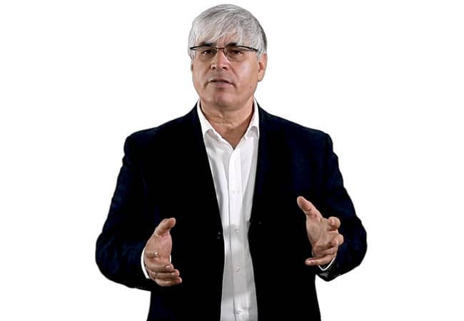 עו״ד מיכאל צור